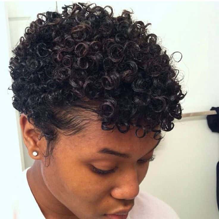 Cute and curly short hair with heavy front