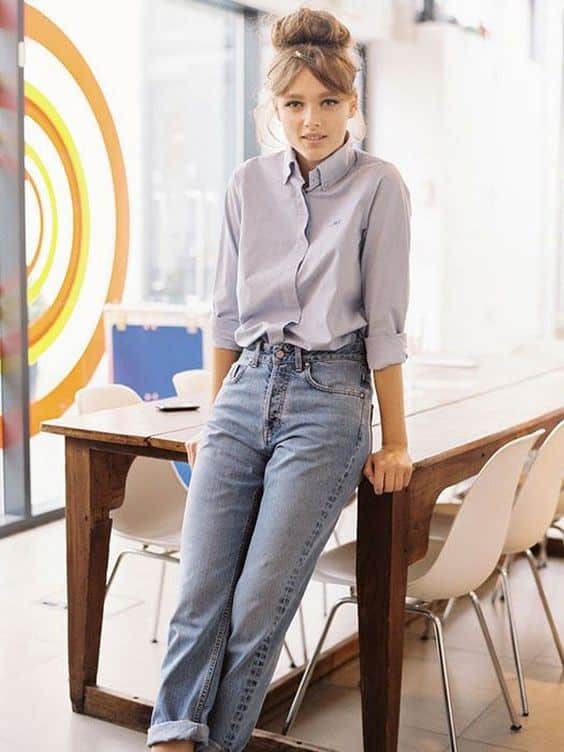 Vintage Outfit Idea with A Grey Shirt