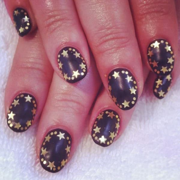 Edgy Chic Star Nail Design