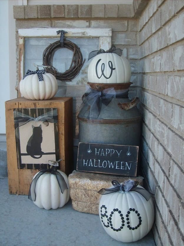 Halloween Porch Decorating Idea