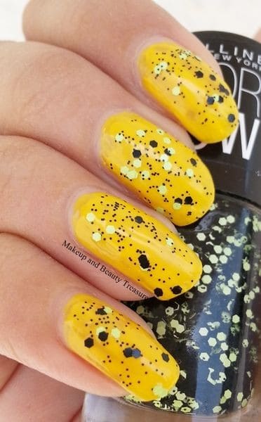 Stylish Sequined Yellow Nail Design