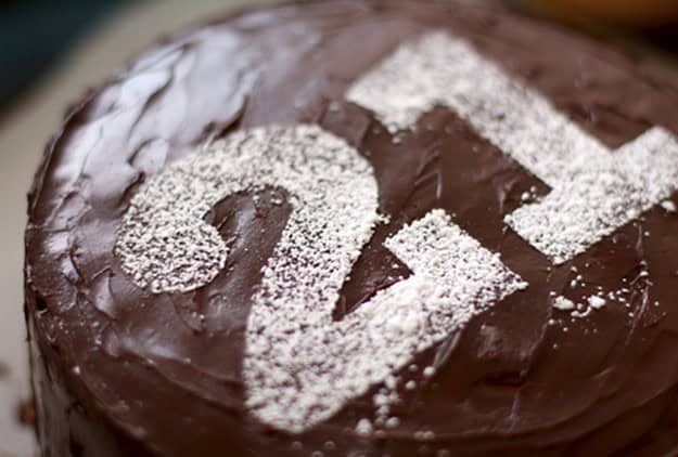 Chocolate Cake with Sugar Powder