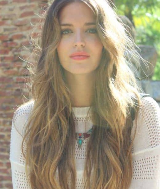 Messy Long Wavy Hairstyle