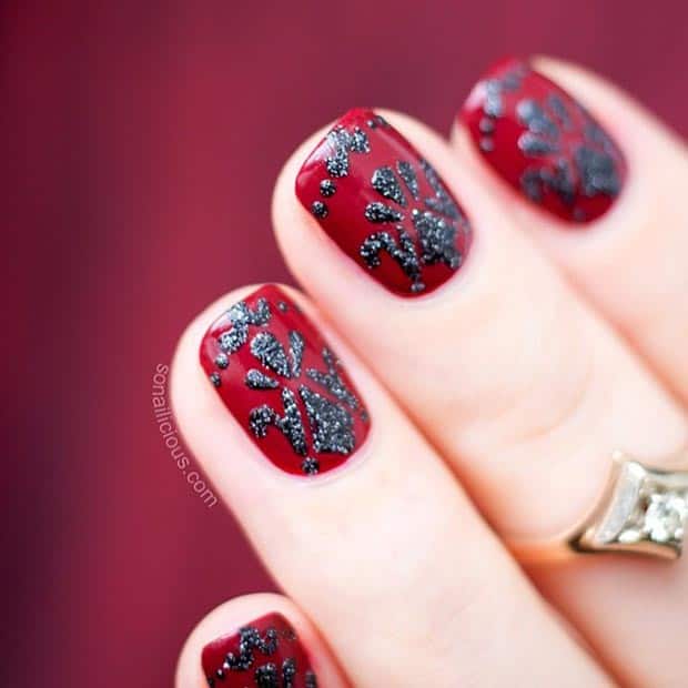 Red and Black Baroque Nail Design for Short Nails