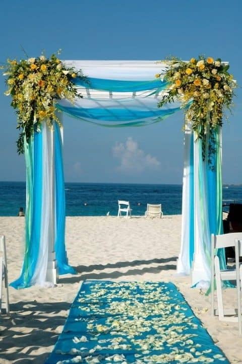 Turquoise beach wedding decor