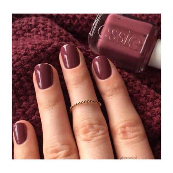 Marsala manicure