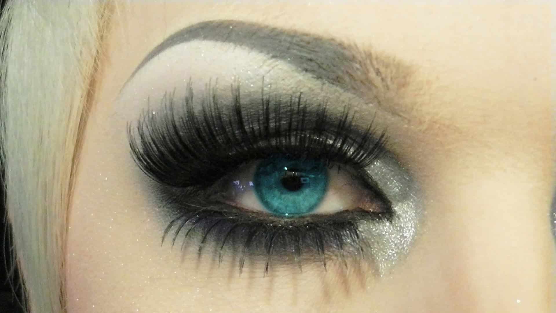 Faux eyelashes