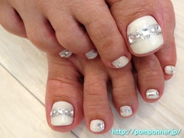 Diamon Toenail Design