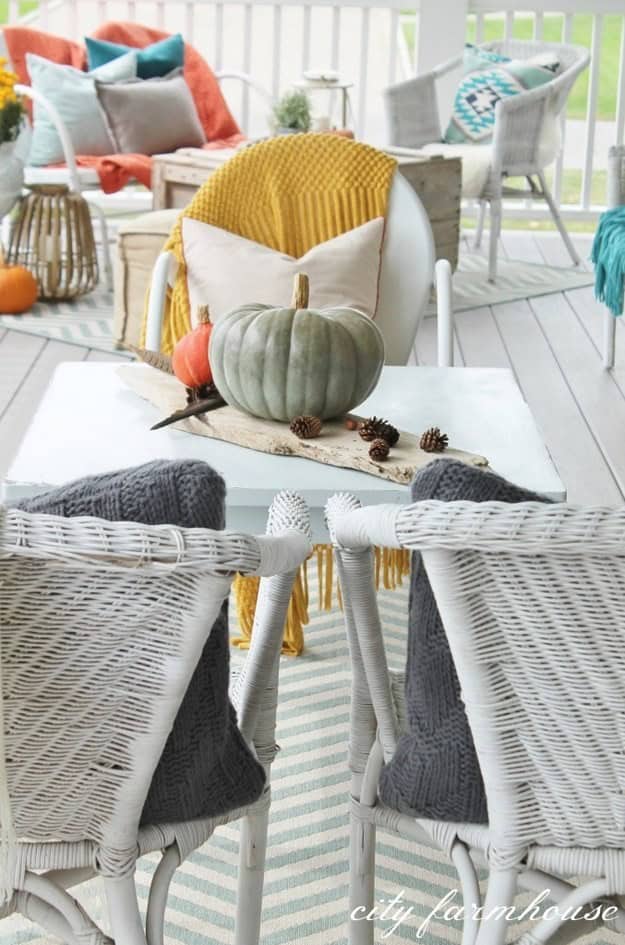 Cozy Porch Decorating Idea