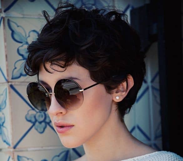 Short-n-wavy layered cut