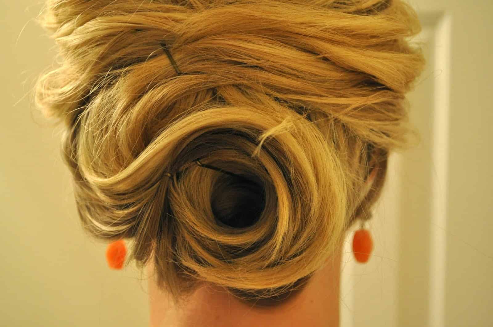 Bobby pin swirl