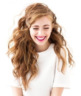 Side-parted Long Curly Hairstyle