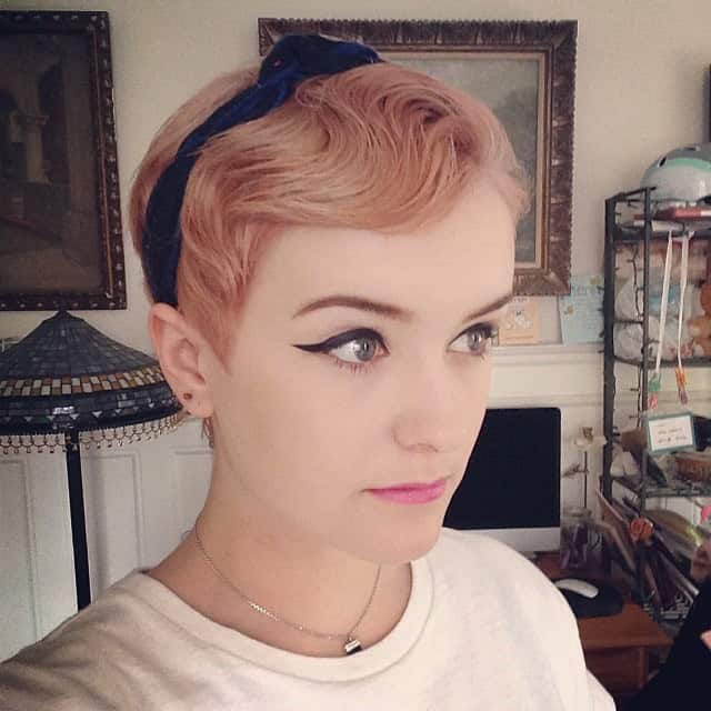 Wavy rose gold pixie cut