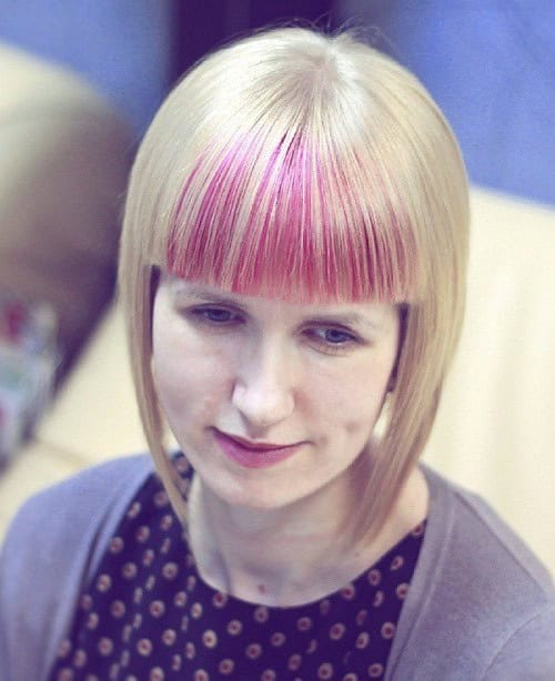 Two Tone Haircut for Short Hair – White Blonde Asymmetrical Bob with Pink Fringe