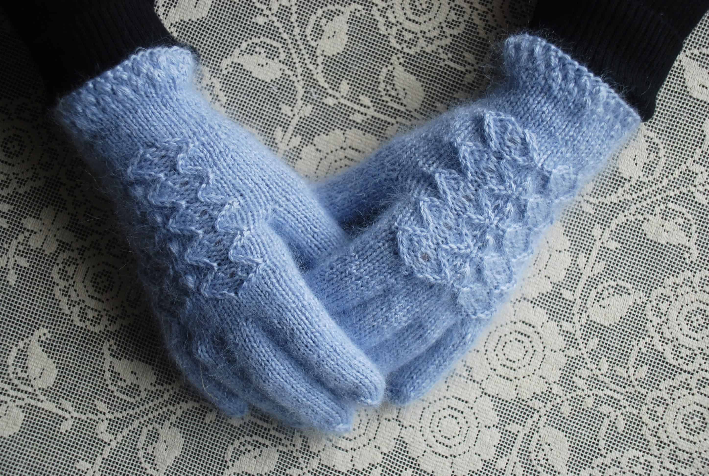 Light blue gloves