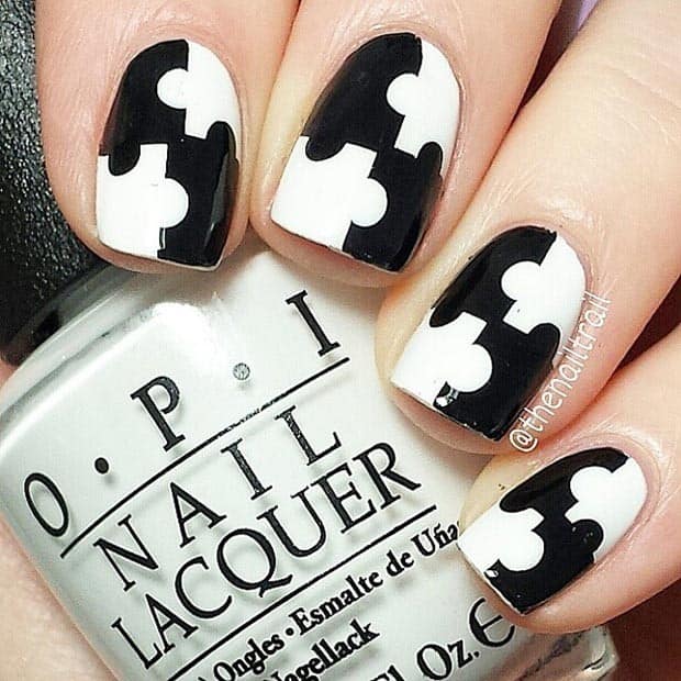 Cool Short Nail Design: Black & White Puzzle