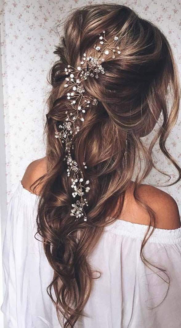 Pretty Bridal Hairstyle