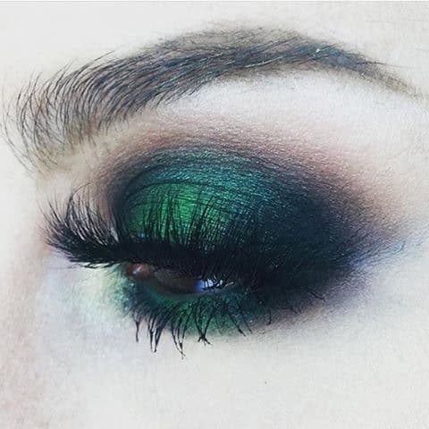 Dark Green Smokey Eye