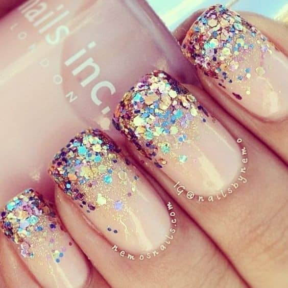 Fashionable Sequined Nail Design